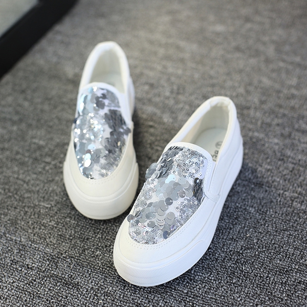 Γυναικεία  παπούτσια με πούλιες φως πλατφόρμα