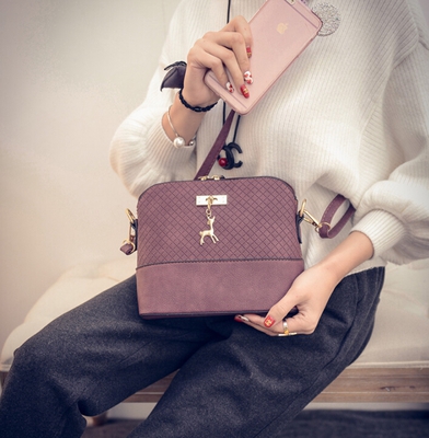 Дамска чанта различни цветове