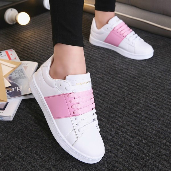 Γυναικεία αθλητικά παπούτσια δύο μοντέλα τρία χρώματα