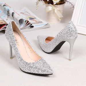 Дамски официални блестящи обувки в сив и бял цвят на 10 см ток