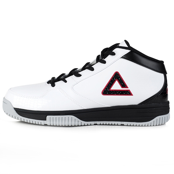 Баскетболни обувки