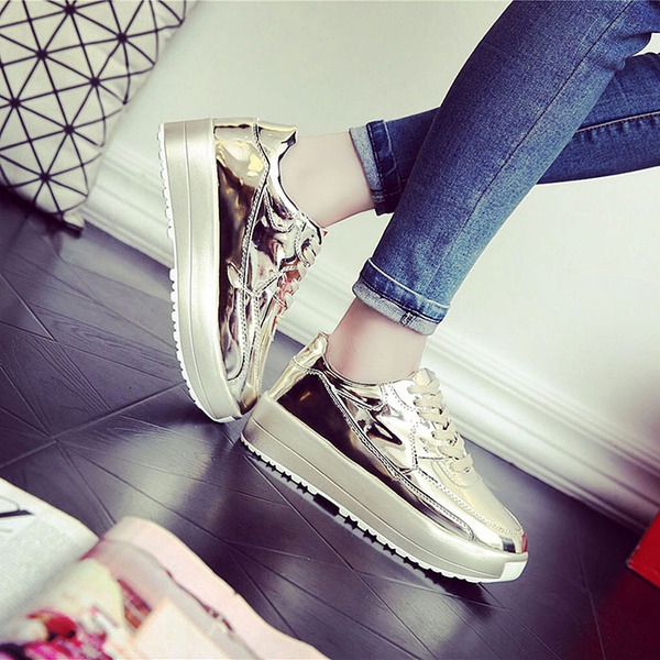 Γυναικεία αθλητικά παπούτσια σύγχρονα λάμψη σε δύο χρώματα