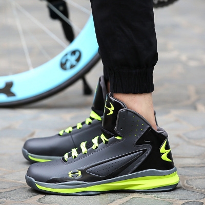 Παπούτσια μπάσκετ σε έξι χρώματα