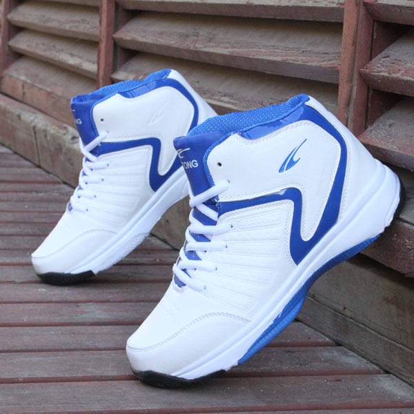 Баскетболни обувки