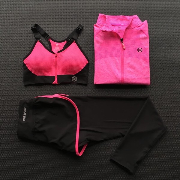 Дамско облекло за йога от 3 части: различни модели и цветове