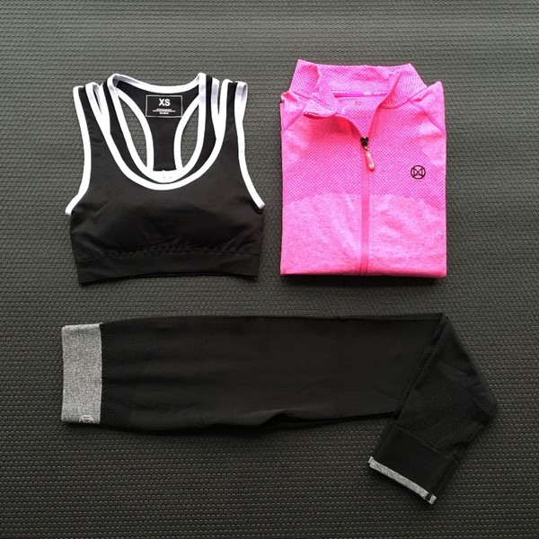 Дамско облекло за йога от 3 части: различни модели и цветове