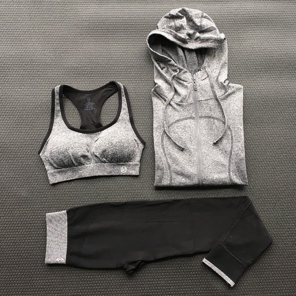 Дамско облекло за йога от 3 части: различни модели и цветове