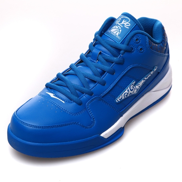 Баскетболни обувки  няколко цвята