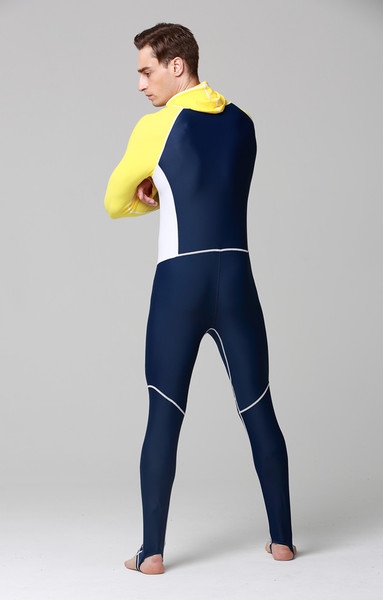 Αντρικά ρούχα για σέρφινγκ ή κολύμπι