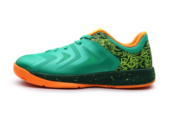 Баскетболни обувки-различни цветове