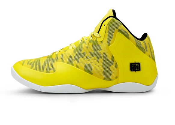 Баскетболни обувки-различни цветове