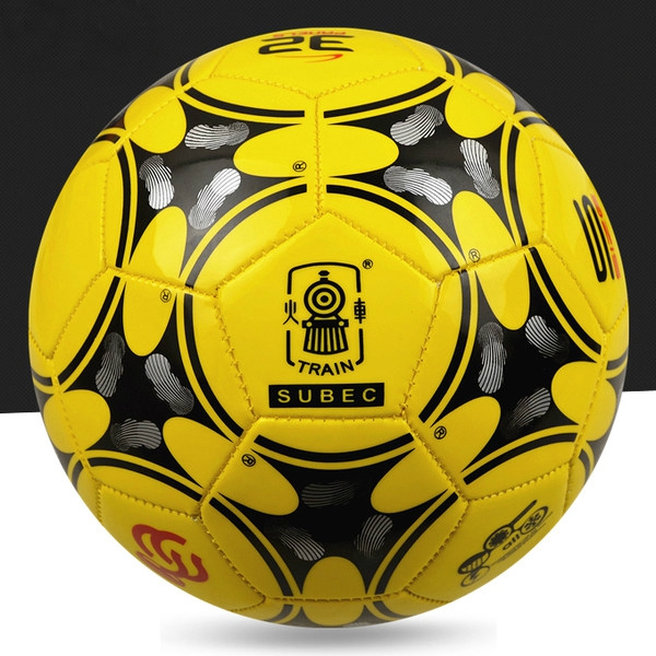 Различни модели футболни топки подходящи за деца, тренировка и за училище 