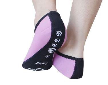 Чорапи за гмуркане, плуване или сърф - в четири различни цвята