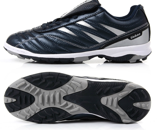 Топ модели футболни обувки - черни, зелени, сини - за тийнейджъри, мъже и жени