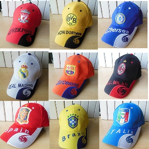 Καλοκαιρινό Unisex καπέλο με κορυφαίες ποδοσφαιρικές ομάδες - Ρεάλ Μαδρίτης, Βαρκελώνη, Ντόρτμουντ, Λίβερπουλ, Μάντσεστερ Γιουνά