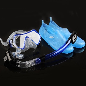 Оборудване за гмуркане и плуване - шнорхел с очила и силиконови обувки