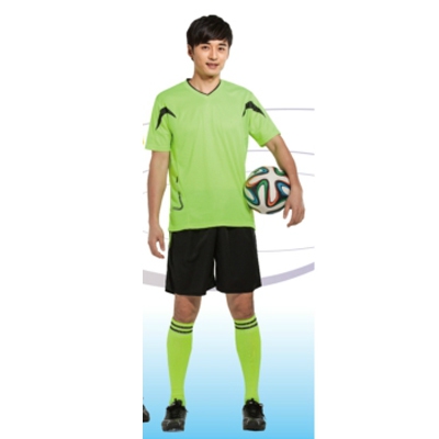 Футболни екипи с къси ръкави и панталони подходящи за деца и възрастни