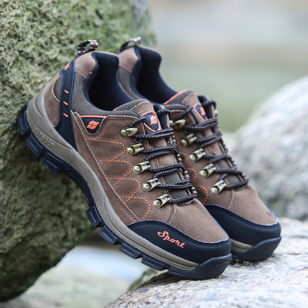 Пролетни леки мъжки и дамски туристически обувки - 15 модела 