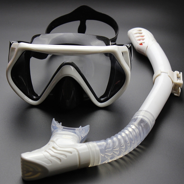 Αναπνευστήρας με γυαλιά για υποβρύχια αναπνοή και θέαση