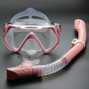 Шнорхел с очила за подводно дишане и гледане