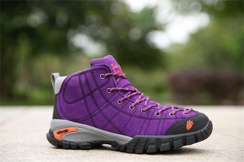 Дамски и мъжки водоустойчиви туристически обувки 12 модела 