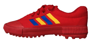 Футболни бутонки за мъже и жени - топ размери и модели