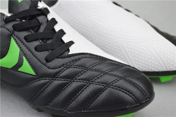 Мъжки футболни бутонки - 5 модела