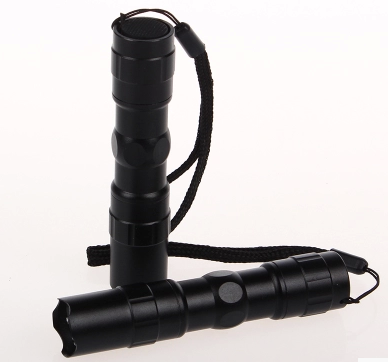 Джобно фенерче - черен цвят