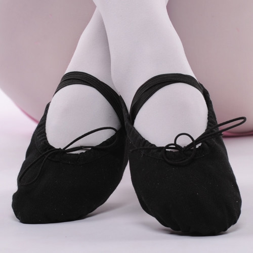 Обувки за балетза жени и деца         