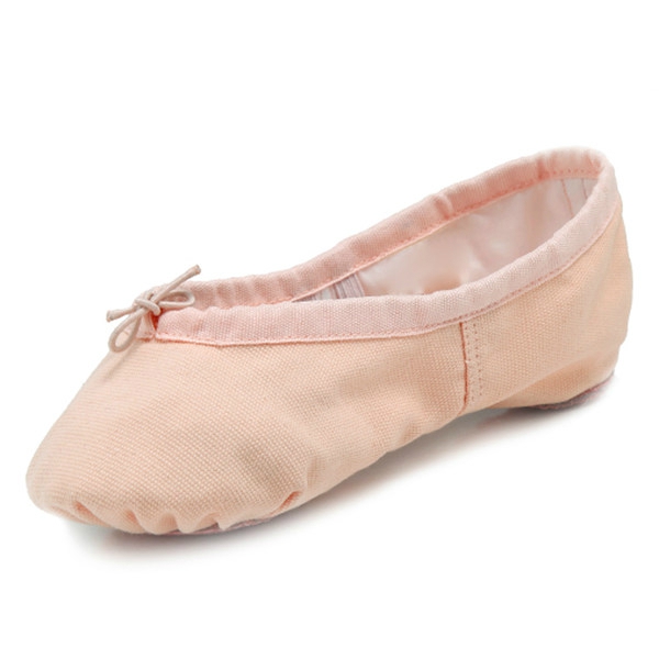 Обувки за балетза жени и деца         