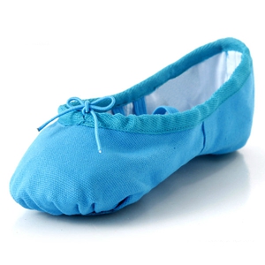 Обувки за балетза жени и деца         