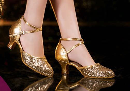 Παπούτσια για λατινικό χορό 