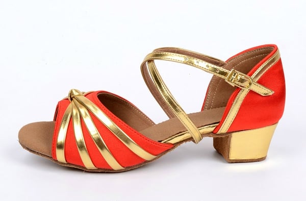 Σανδάλια χορού