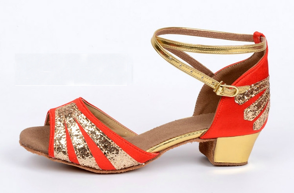 Σανδάλια χορού