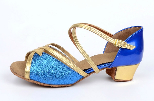 Σανδάλια χορού