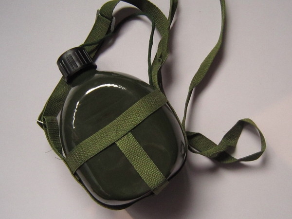 Бутилка/Манерка/ за питейна вода - излет или къмпинг