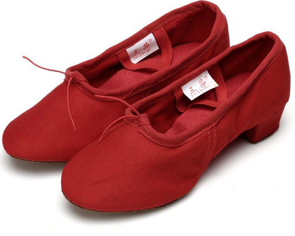 Обувки за танци