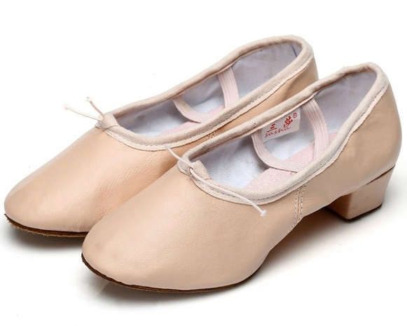 Обувки за танци