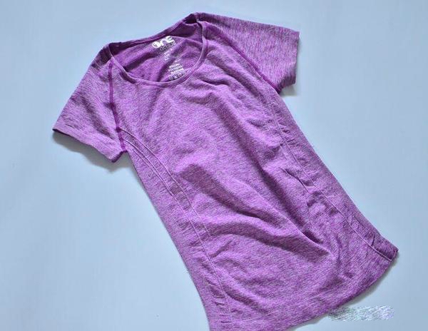 Дамска спортна блуза в различни цветове - за фитнес тренировки или тичане