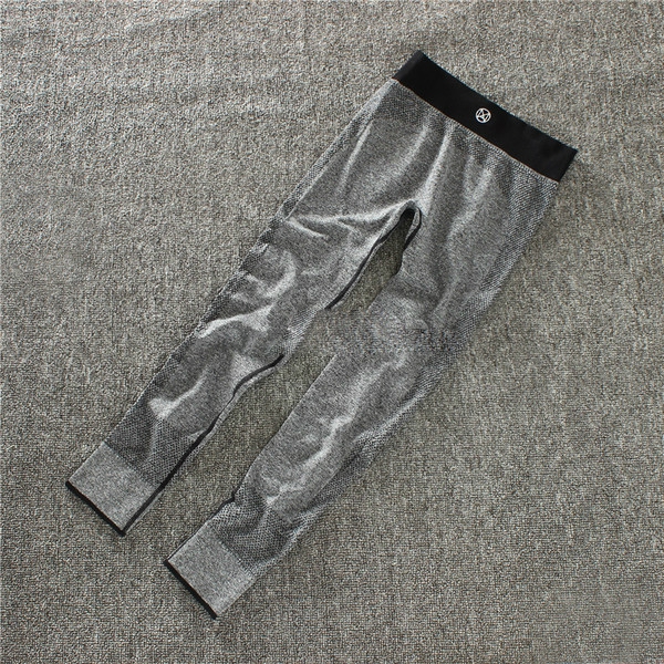 Ластичен спортен клин - за фитнес или спортни упражнения