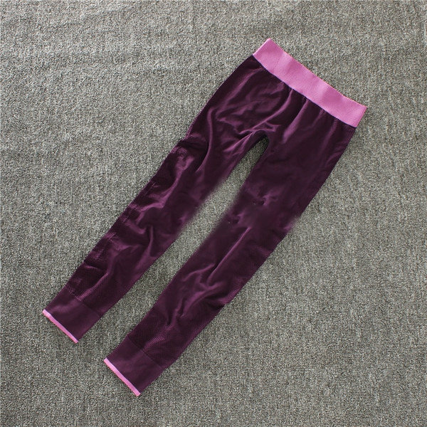 Ластичен спортен клин - за фитнес или спортни упражнения