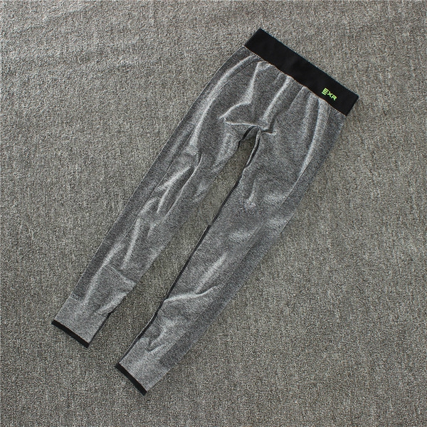 Ластичен спортен клин - за фитнес или спортни упражнения