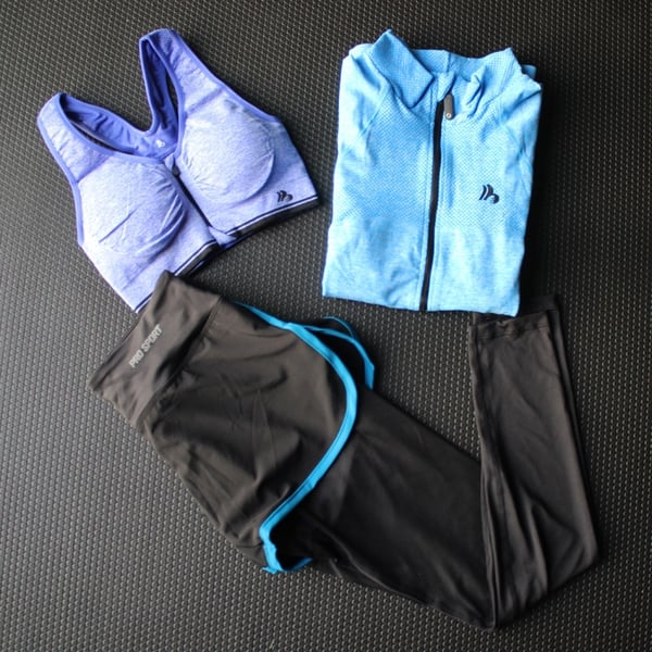 Спортен комплект за тренировка в 3 части