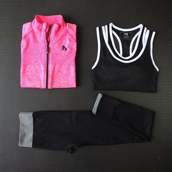 Спортен комплект за тренировка в 3 части