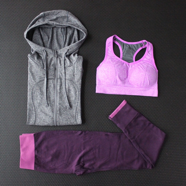 Спортен комплект за тренировка в 3 части