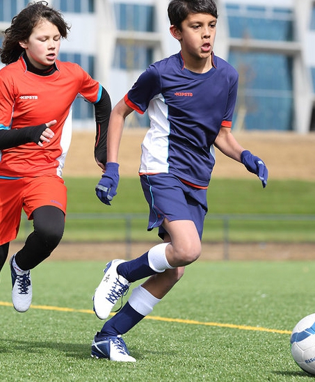 Футболни еластични къси панталони за деца - момчета и момичета