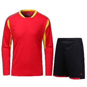 Мъжки комплект за футбол - тениска с къс и дълъг ръкав с къси панталони - червен, син, зелен, бял