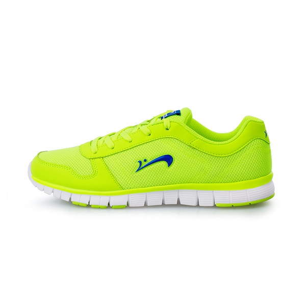 Спортни обувки за тичане или друг вид спорт - олекотени с дишаща материя