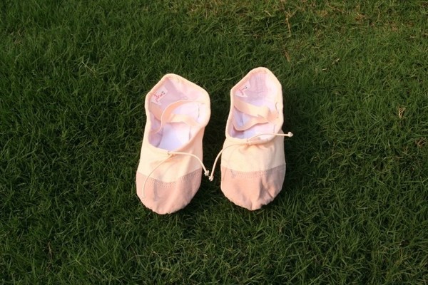 Παπούτσια μπαλέτου για παιδιά και γυναίκες