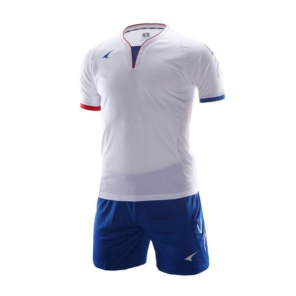 Футболен комплект от тениска с къси ръкави и панталони  - зелени, сини, червени, оранжеви